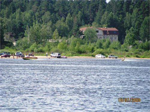 Пляж ,где можно поискать...пробки)))