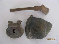 замок,лошка...