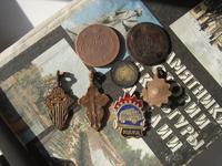 2 коп. 1812 и 1811 год.  2 коп.1938 г. и крестики со значком
