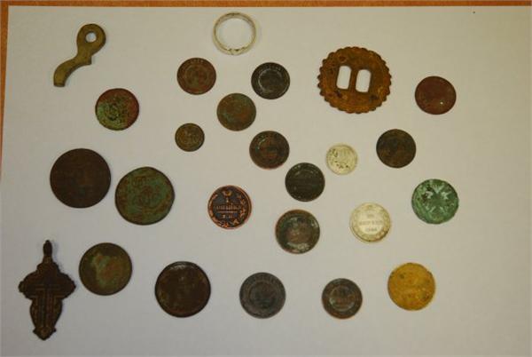 Пару дней копа. Больше всего порадовало самодельное серебряное кольцо.