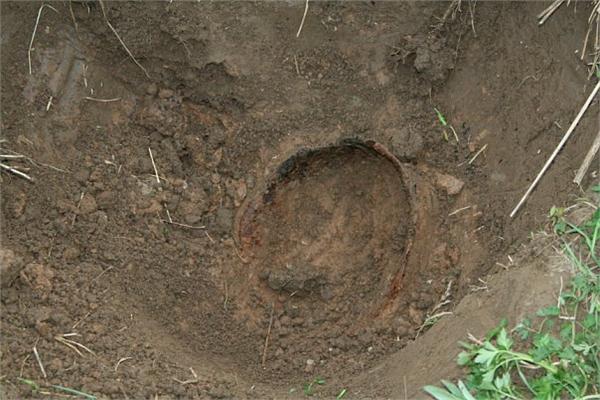 Появляется каска.