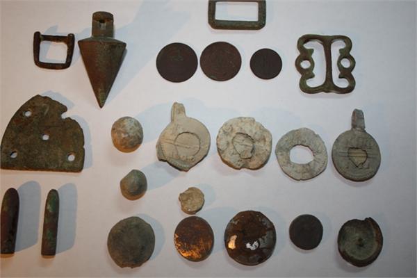 с того же поля 