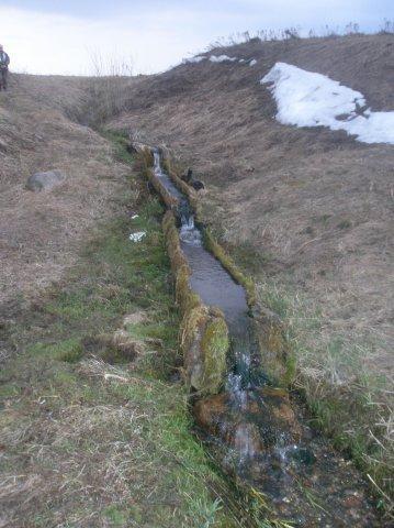 Деревянный водосток в с.Калмань, Владимирской обл.