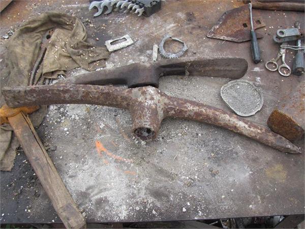 Итальянские кирки,которыми они долбили окопы в придонском мелу.