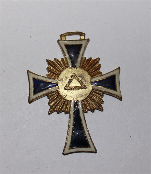 Материнский крест(сердцевину не нашел)без свастики