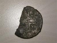 Неопознаный выкопаный объект