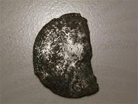 Неопознаный выкопаный объект (наличие лица в профиль)