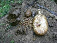 Флага,граната а то  не важно)