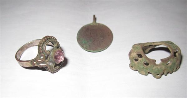 немного украшений