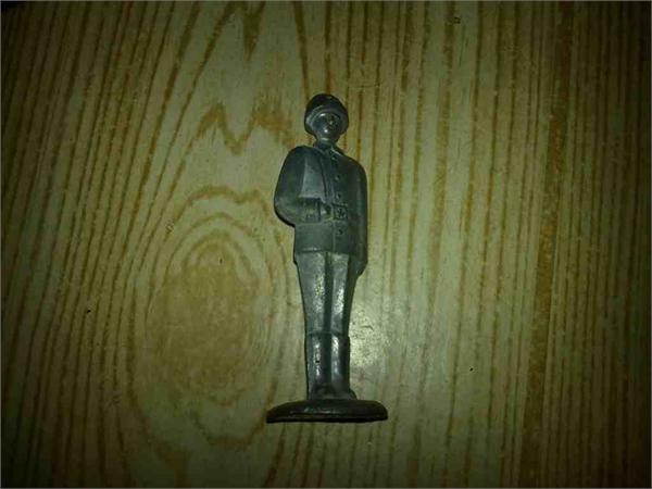 оловянный солдатик