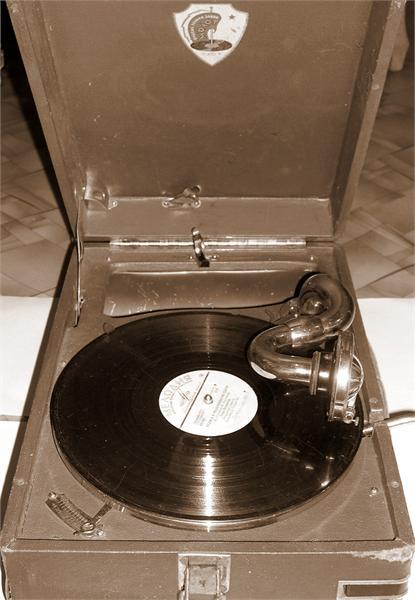 Патефон - Производитель: 