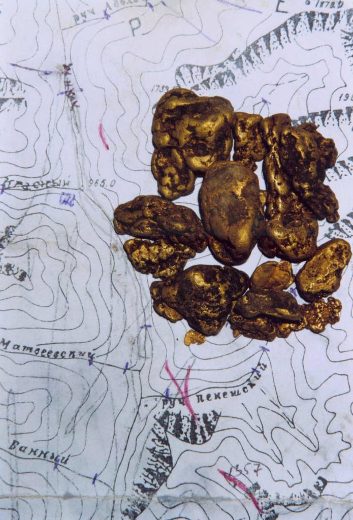 Самородки найдены металлоискателями в дражных отвалах Бодайбинский и Таксиминские районы.
