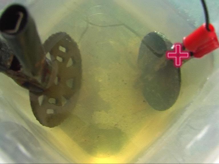 Чистка монет электролизом Фильм на kladtv.ru