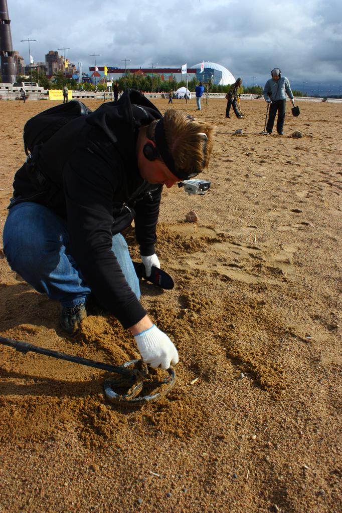 Первые соревнования в России по приборному поиску. г.Санкт-Петербург 29 сентября 2012 (12)