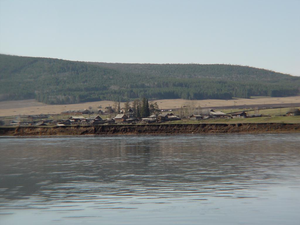 река Лена 2006 умирающий поселок  (1)