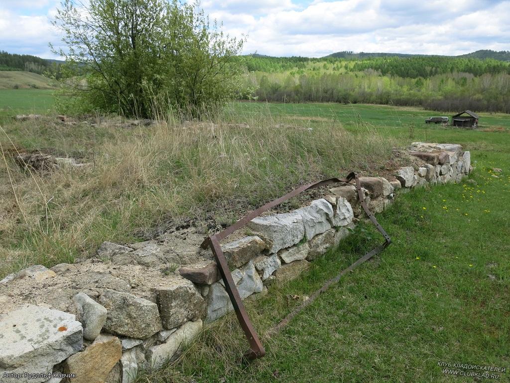 Село Шокша Хорошо сохранился фундамент большого здания