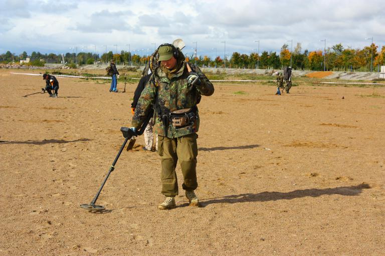 Первые соревнования в России по приборному поиску. г.Санкт-Петербург 29 сентября 2012 (13)