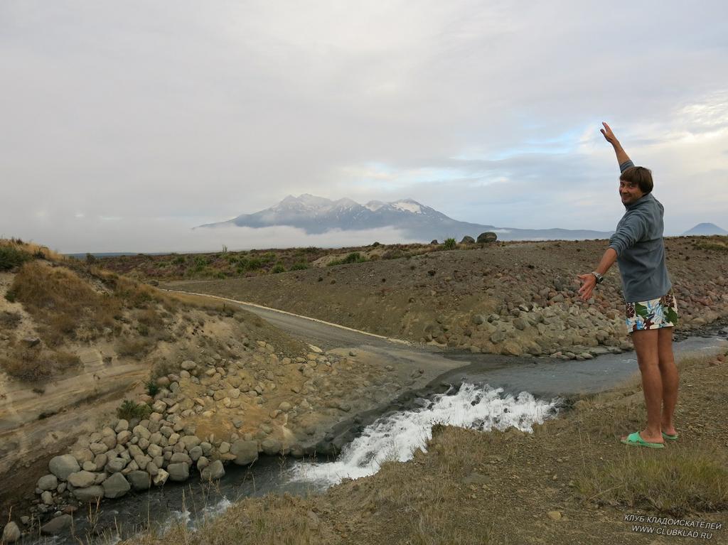 2-20 На фоне горы Puapehu