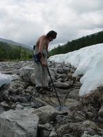 Щетки на которые я так надеялся оказались под слоем льда который не растаял даже в июле