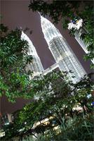 Знаменитые башни близнецы Петронис, Kuala Lumpur, Malaysia. 13-января-2010 г.