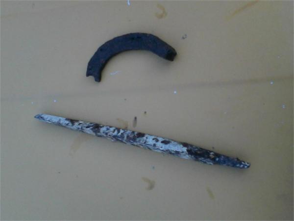 первые находки. пол подковы и напильник 