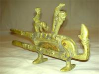 Назначение неизвестно, возможно колоть орехи