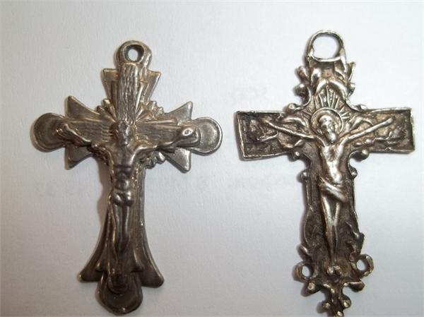 Крестики серебро.