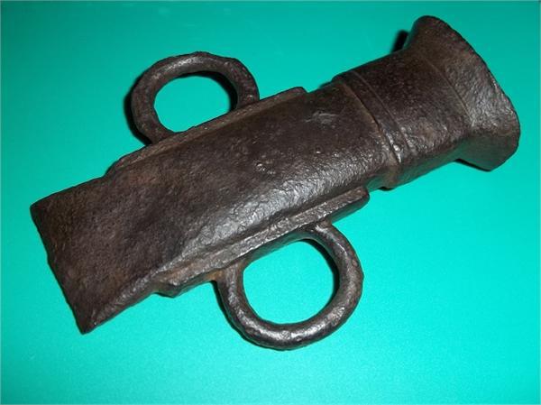 Часть ножен.