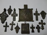 крестики и образки