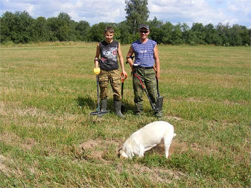 С боевыми друзьями...)))
