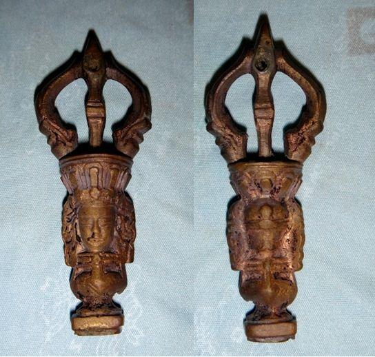 Ваджра - «Дордже» Литья из бронзы. p.s. жаль что нашлась только одна часть.