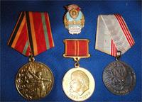 Медали и значек деда.