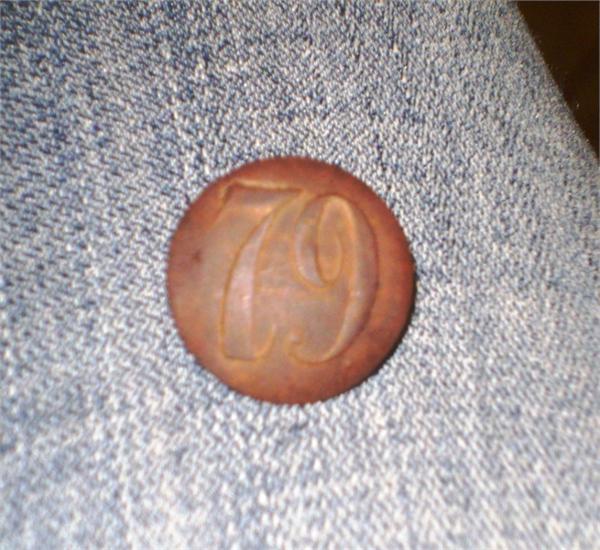 Пуговка №79