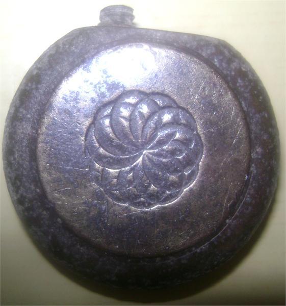 похоже на зажигалку