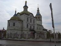 восстанавливаются церкви...