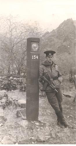 1985, через 4 года наши уйдут из ДРА, а в 1993 на соседнюю, 12-ю заставу, нападет тогда ещё никому неизвестный полевой командир Хаттаб