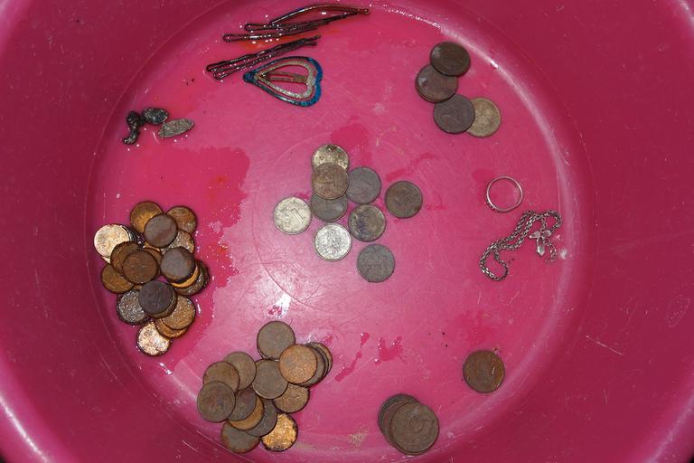 С речного пляжа