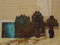 закладка,на чердаке.не знаю чем почистить первую икону