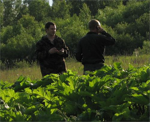 Я с другом уточняем место,на копе!