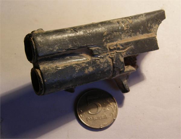Часть самодельного двухствольного пистолета