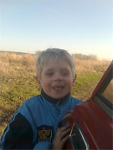 сынишка на копе,за неделю до гибели.