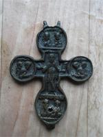 загадка как он попал за урал?энколпион14-17 век.