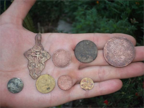 монетки и крестик