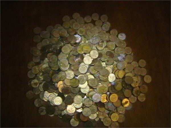 чьято нычка 1рубль 1992г /около 2000шт\