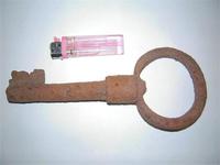 Положишь в карман и штаны спадут.