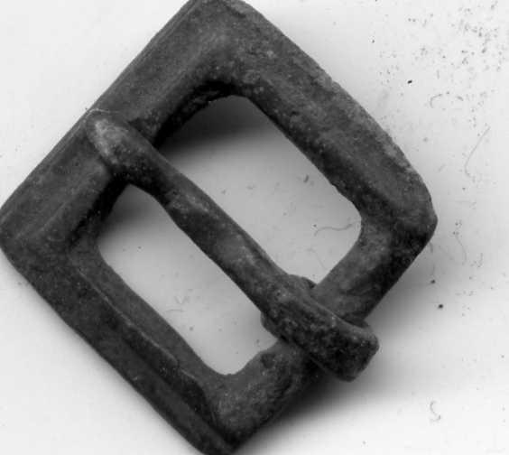 Пряжка маленькая