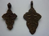 Нательные кресты-детский и женский.