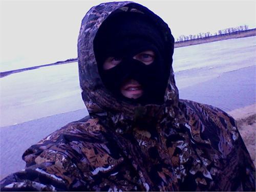 На улице ветер сумасшедший -1С. А мне хоть бы хны. Ещебы очки для лыжников вообще как дома!!!:-)