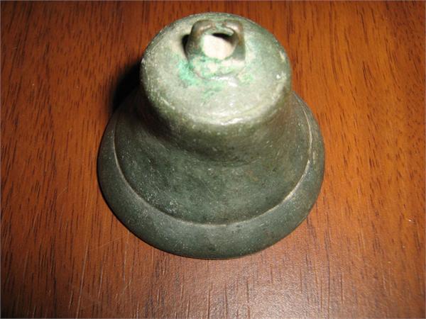 Первые находки 1980 год(без детектора)колокольчик(СЕРЕБРО) Сбоку