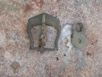 Латунная пряжка+замочек латунный.